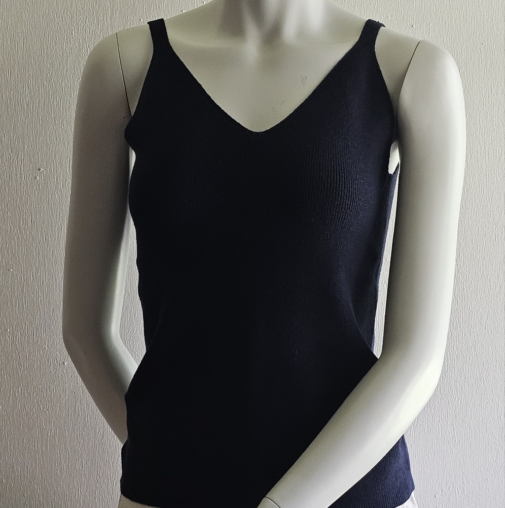 NWOT LOFT OUTLET DK BLUE DOUBLE V NECKLINE SLEEVELESS SWEATER M